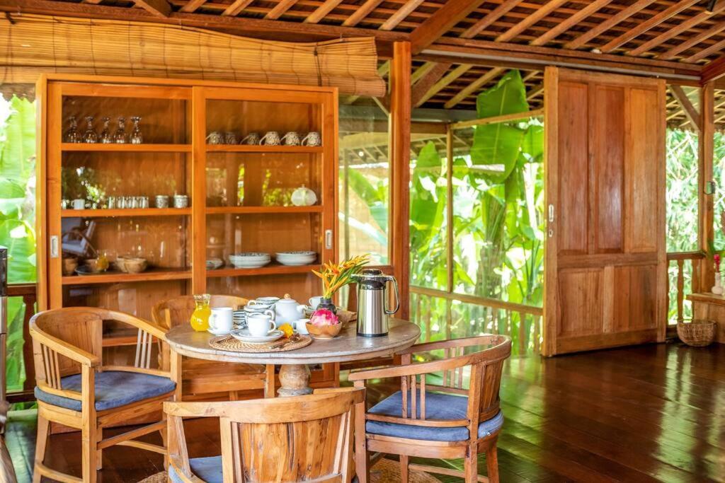 Secret River Villa - Luxury Villa 5 Bedrooms - Kerobokan - Canggu Kültér fotó