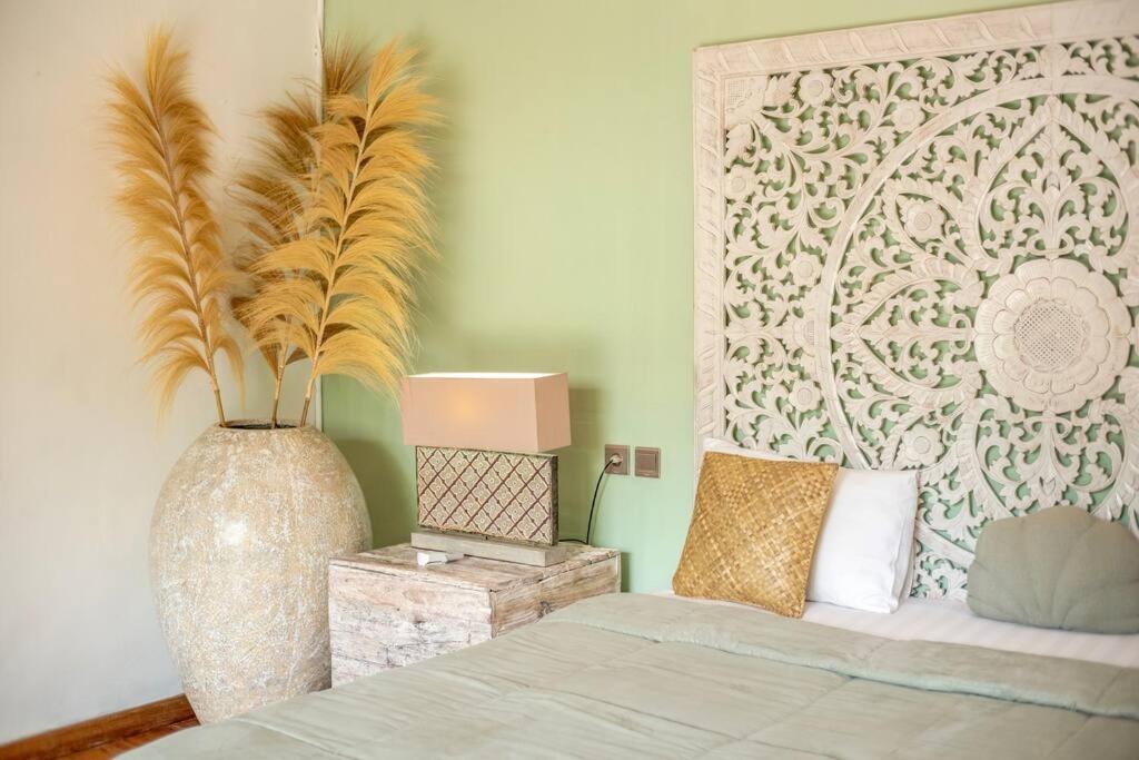 Secret River Villa - Luxury Villa 5 Bedrooms - Kerobokan - Canggu Kültér fotó